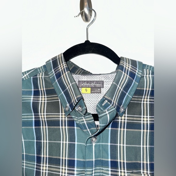 Eddie Bauer Classic Fit Button Down - Picture 4 of 9